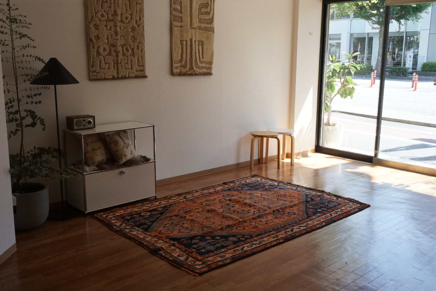 店頭販売 IRAN ANTIQUE SHIRAZ QASHQAI BASSERI 1870年代 217 × 150 cm