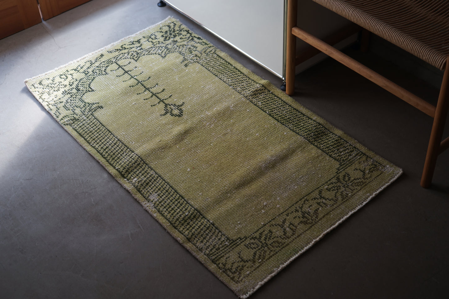 TURKEY OLD ISPARTA ARTICHOKE 1970年代 116 × 66 cm No.TR25201