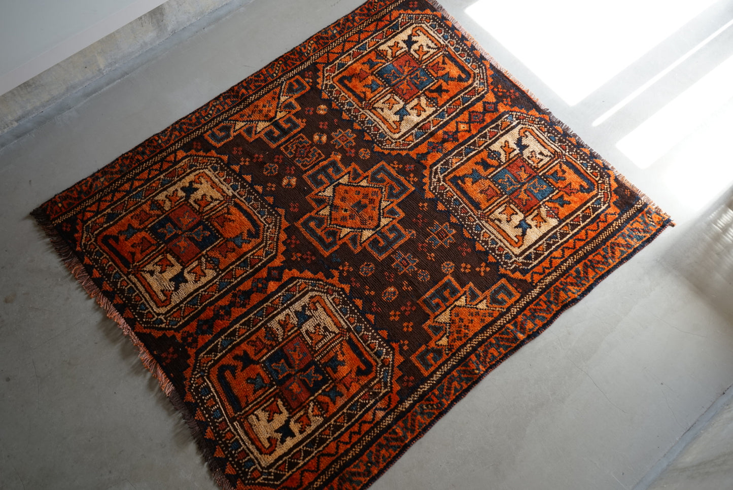 店頭販売 IRAN ANTIQUE SHIRAZ LORI 1860年代 142 × 123 cm