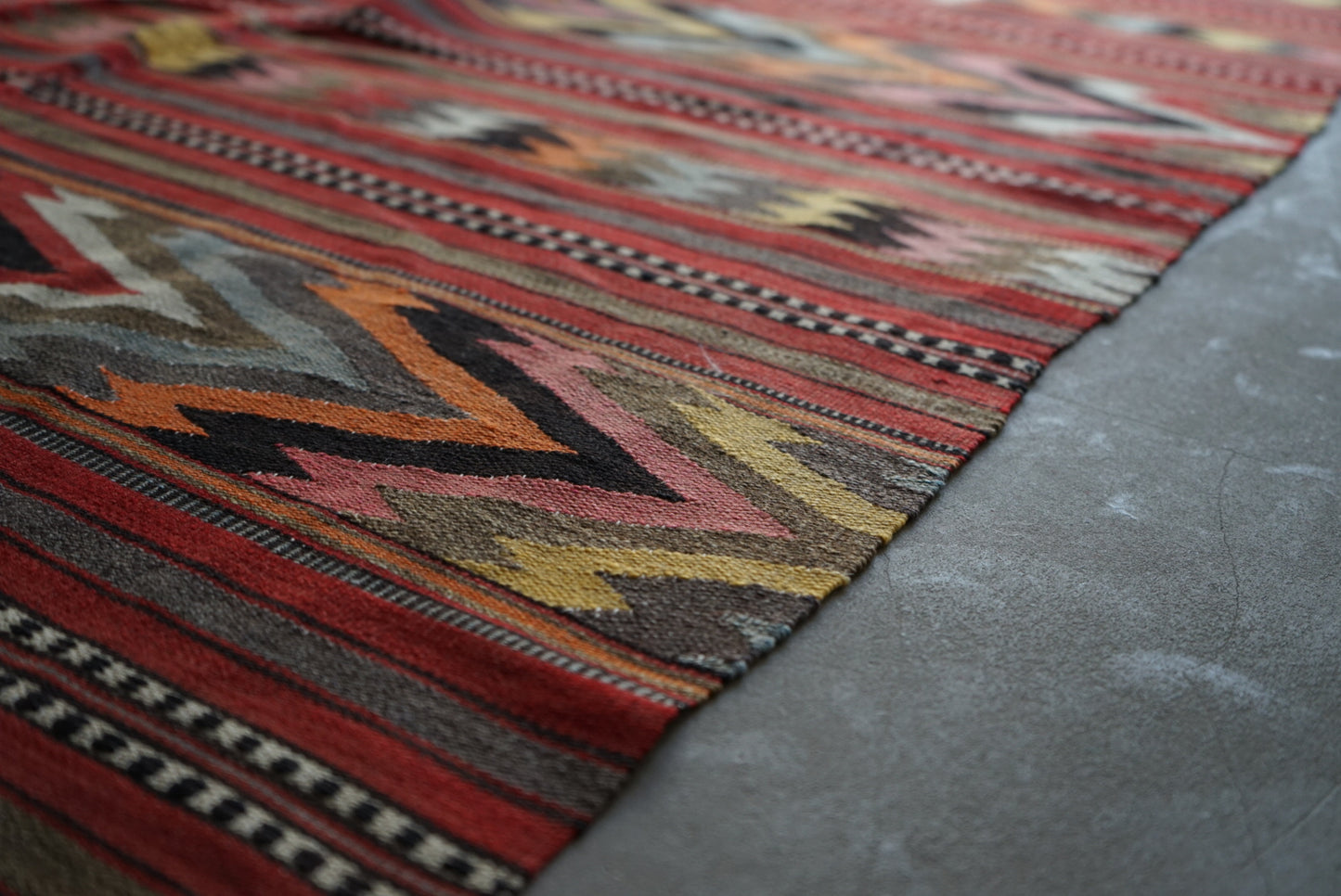 TURKEY BALKAN OLD KILIM 1950-1960年代 159 × 116 cm