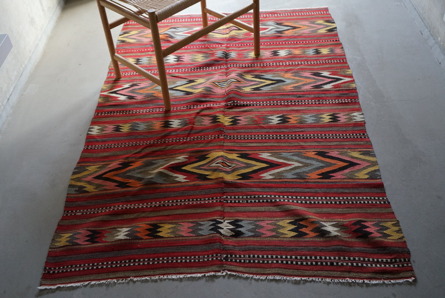 TURKEY BALKAN OLD KILIM 1950-1960年代 159 × 116 cm