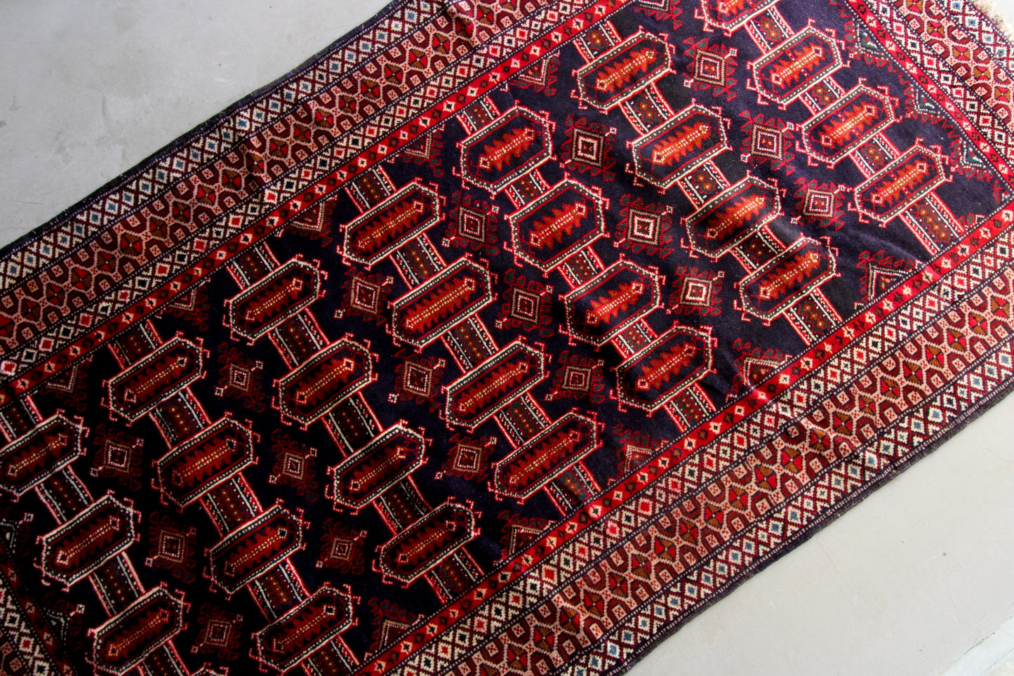 AFGHANISTAN VINTAGE BALUCH 1980年代 196.5 × 107.5 cm