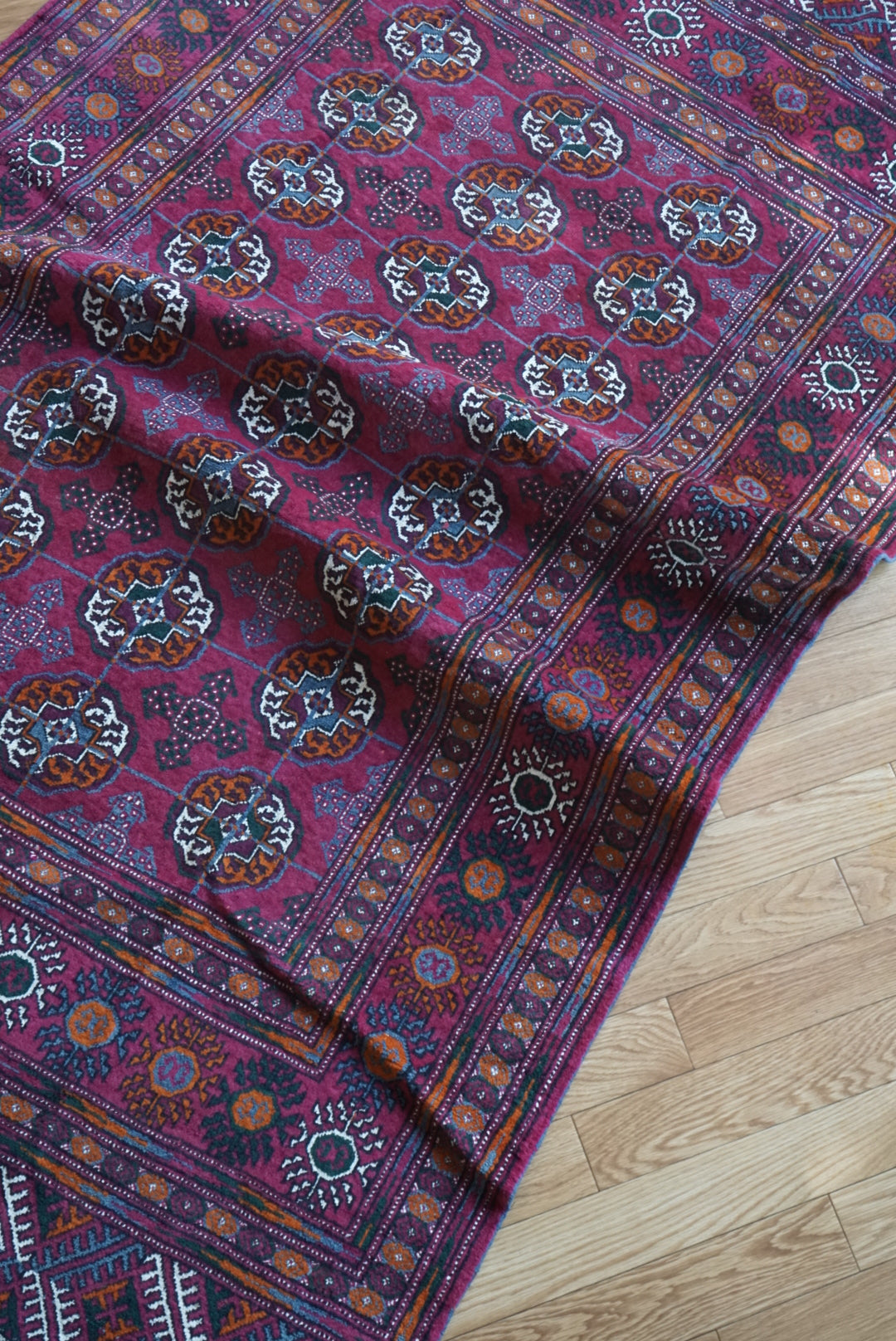 店頭販売 Afghanistan Old Turkmen Cassis 1970年代 210 × 123.5 cm  No.AF2537 / 国内送料無料・羊毛手織り絨毯