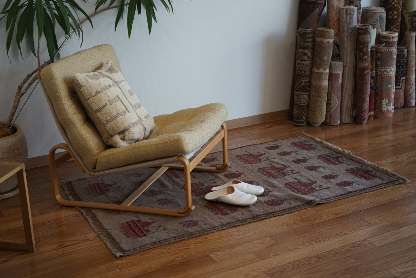 AFGHANISTAN VINTAGE WAR RUG 1980年代 149× 90 cm No.AF2512