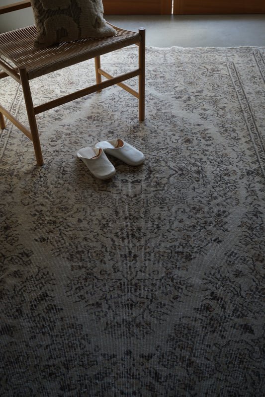 TURKEY OLD ISPARTA BEIGE 1970年代 250.5 × 173.5 cm No.TR25208