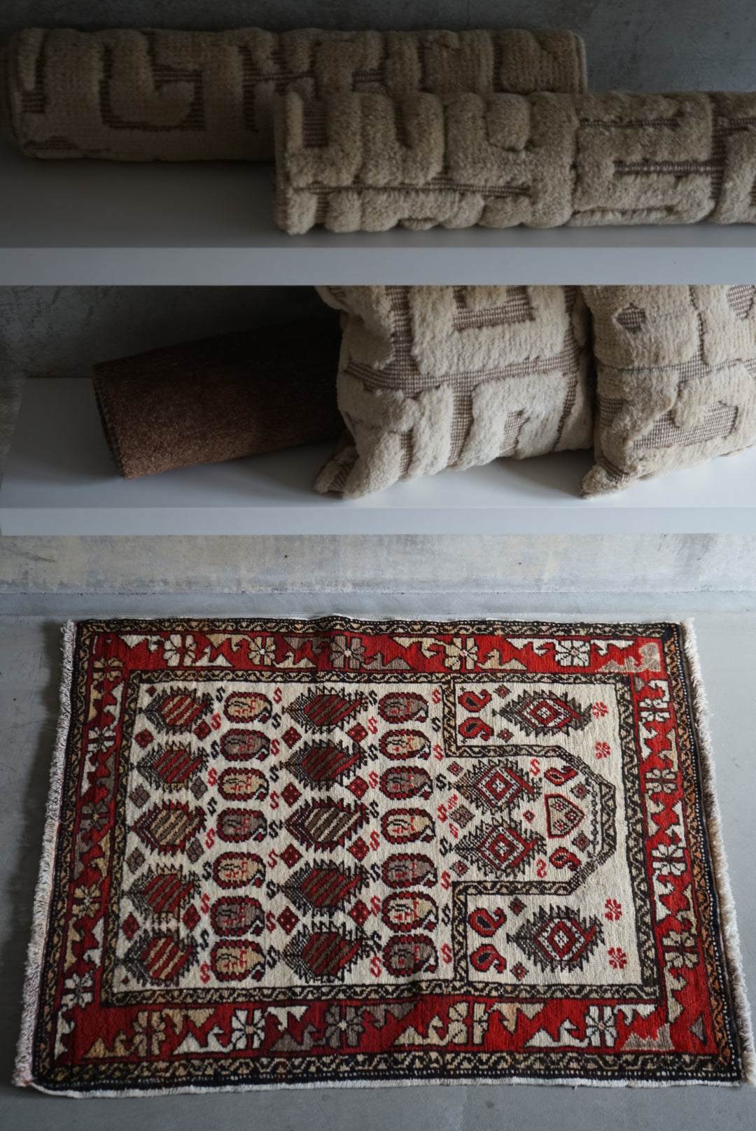 Türkiye Old Anatolia Kid's Prayer rug "Armond" 1960年代 92 × 78 cm No.TR25322