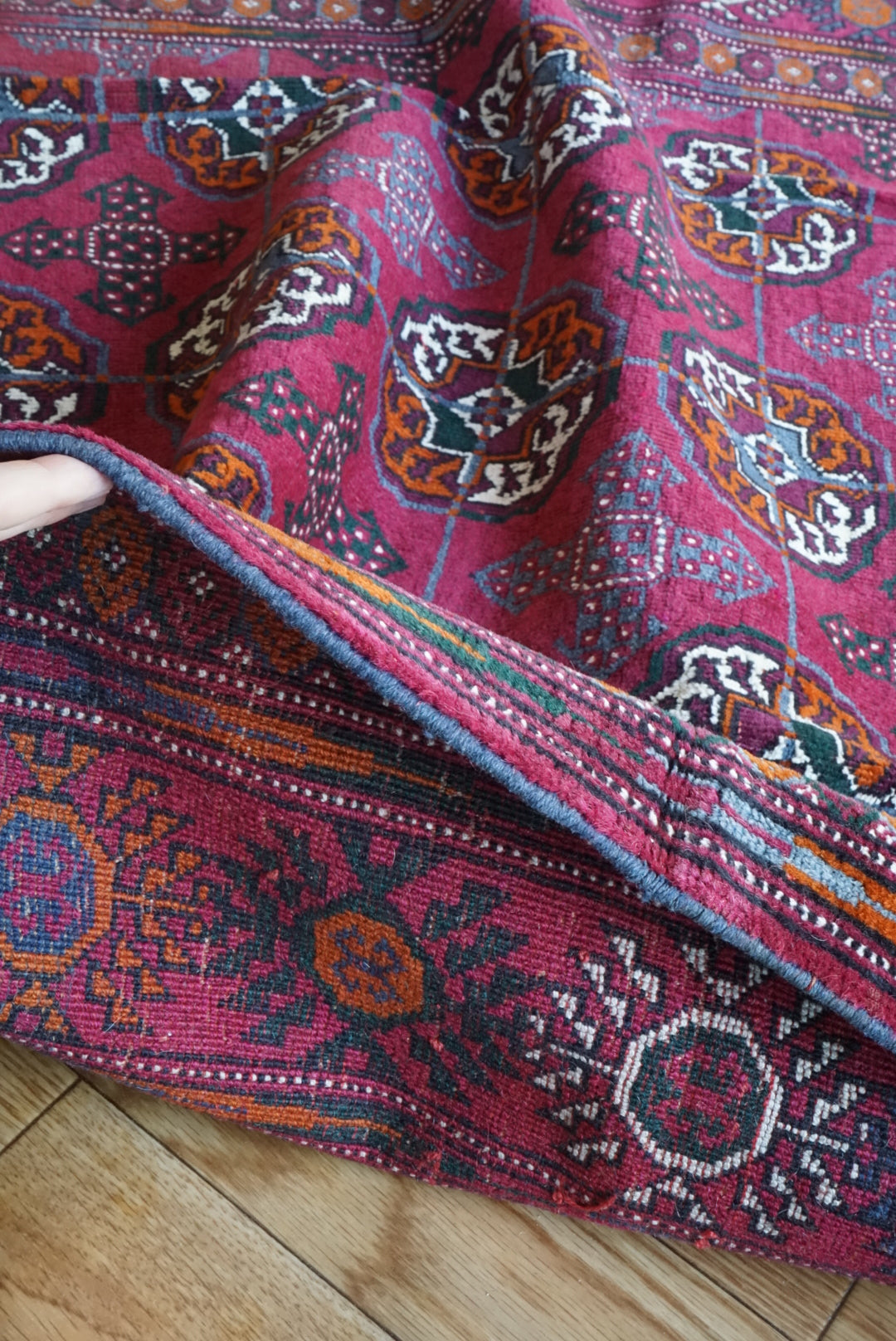 店頭販売 Afghanistan Old Turkmen Cassis 1970年代 210 × 123.5 cm  No.AF2537 / 国内送料無料・羊毛手織り絨毯