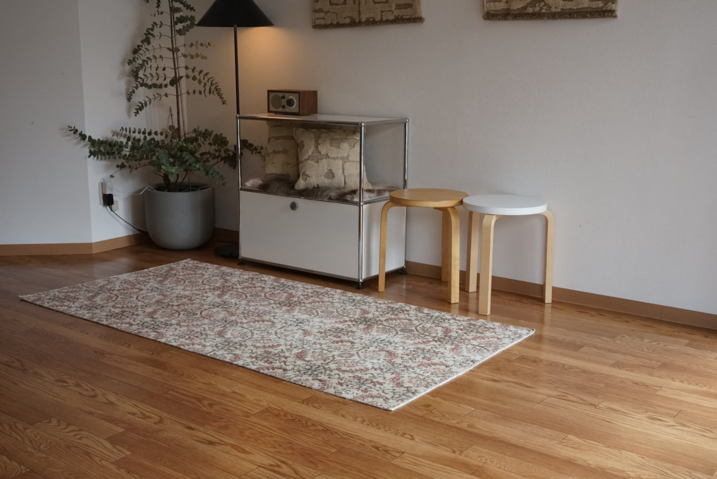 Türkiye Old Isparta Beige , Rose Pink , Botanical 1970年代 194 × 97 cm No.TR25452 / 国内送料無料