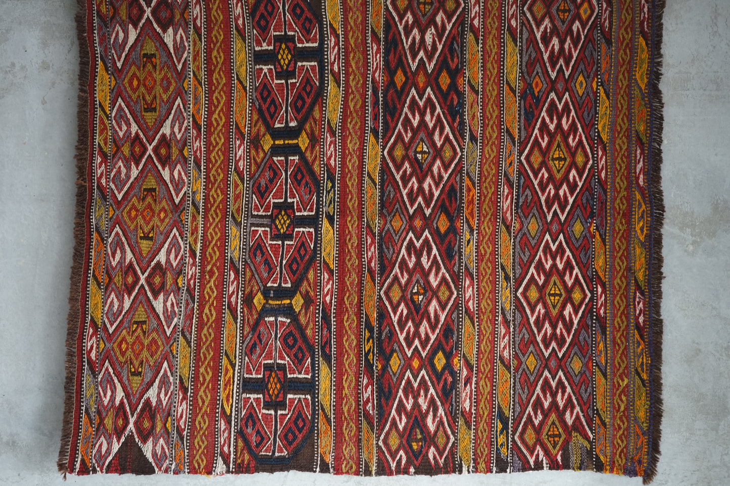 EASTERN TURKEY VINTAGE KURDISTAN KILIM 1965-1970年代 92 × 81 cm