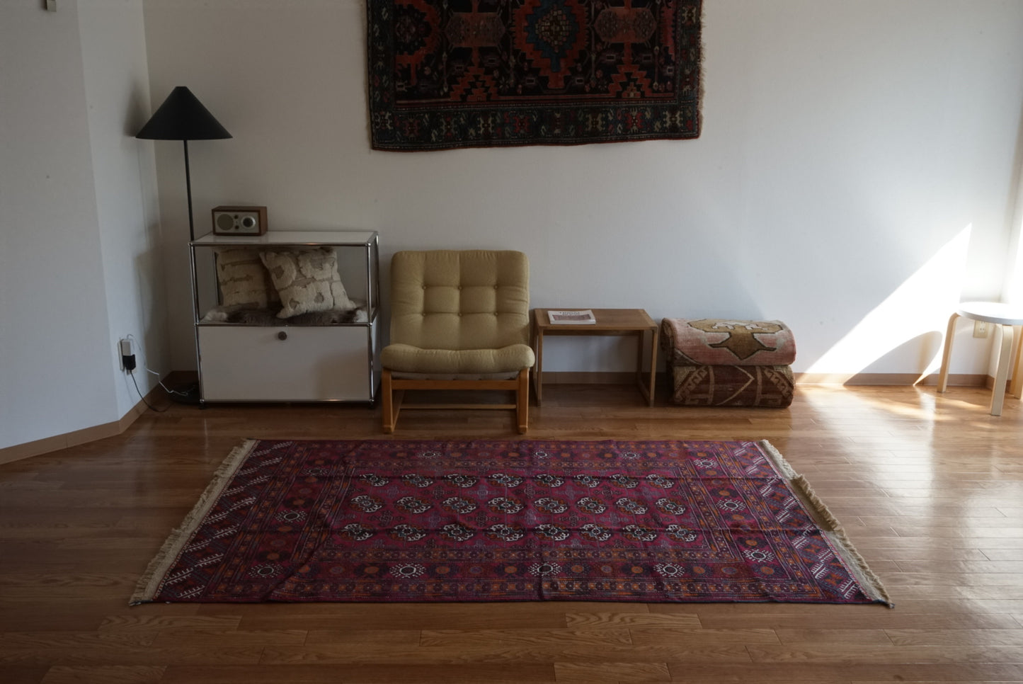 店頭販売 Afghanistan Old Turkmen Cassis 1970年代 210 × 123.5 cm  No.AF2537 / 国内送料無料・羊毛手織り絨毯