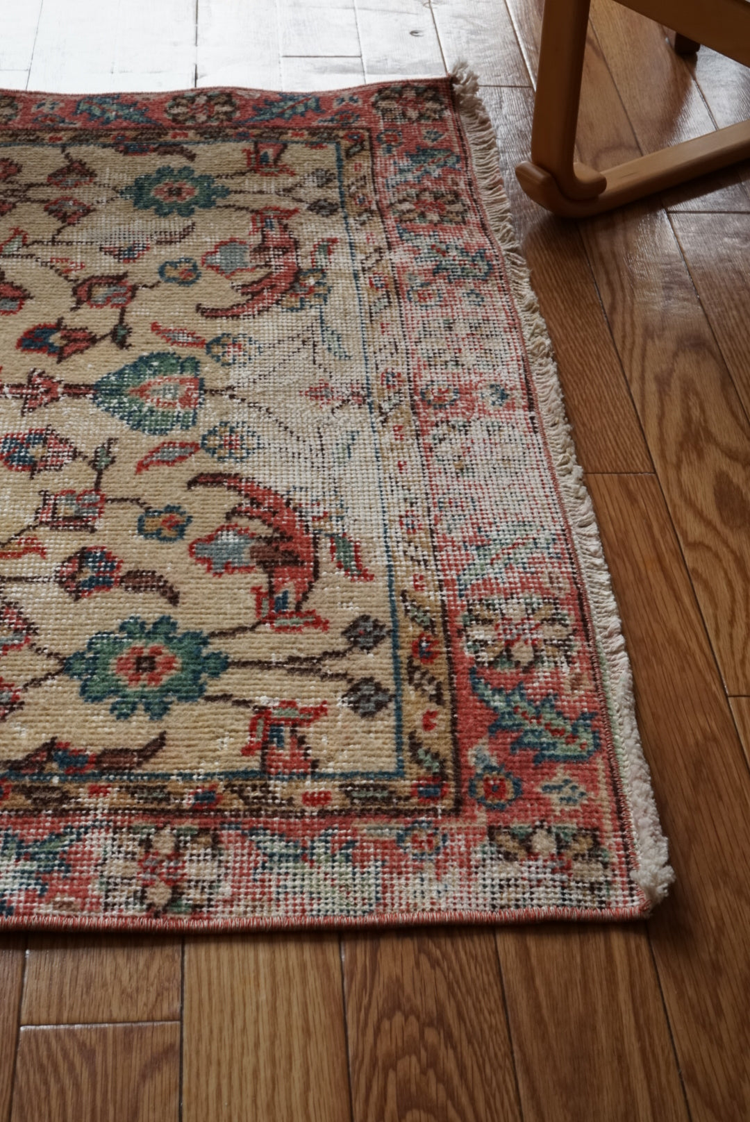 Türkiye Old Isparta Beige , Rose Pink , Emerald Green Floral 1970年代 194 × 92 cm No.TR25451 / 国内送料無料