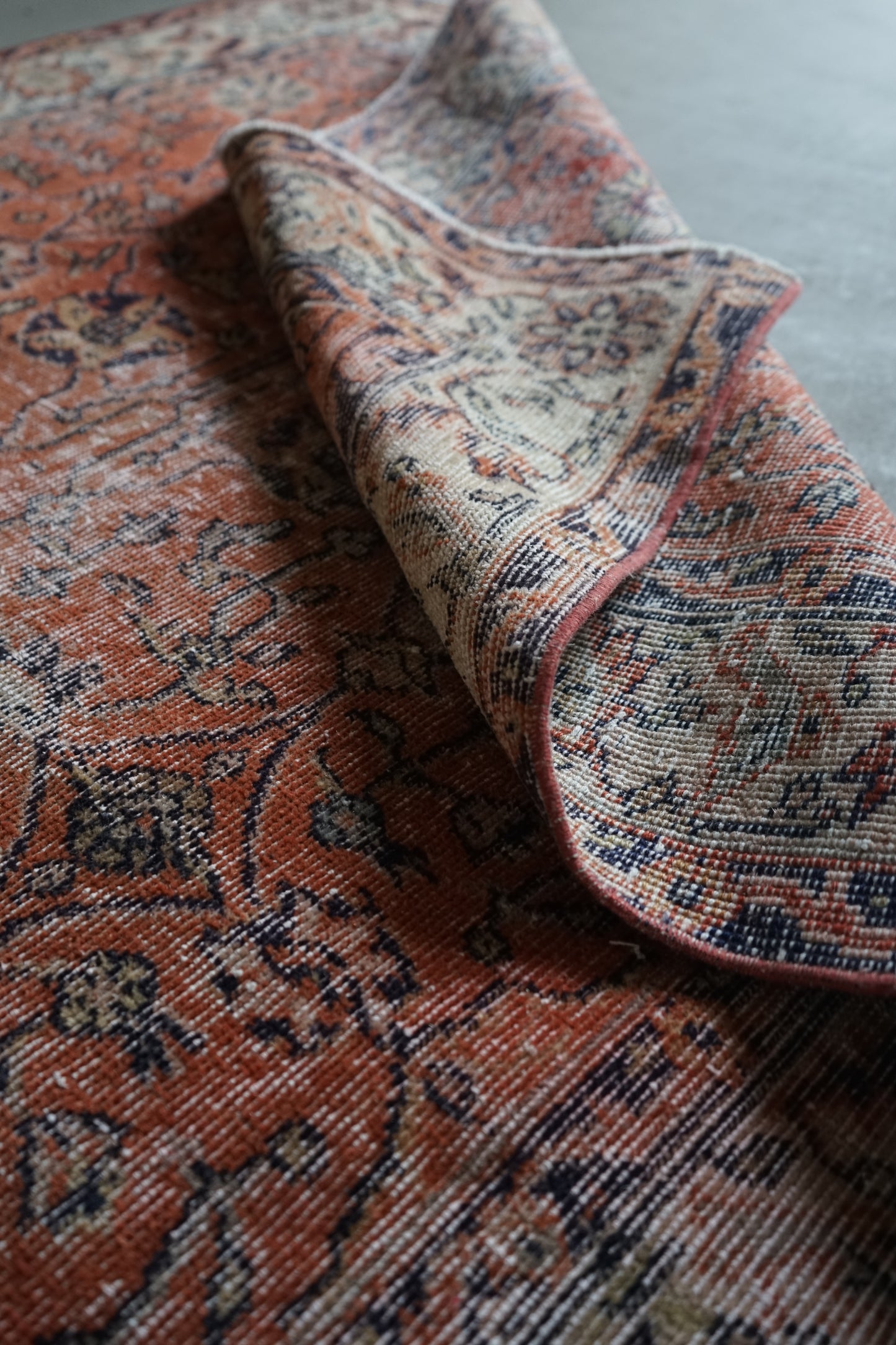 TURKEY OLD ISPARTA ORANGE 1970年代 191 × 129 cm No.TR25199