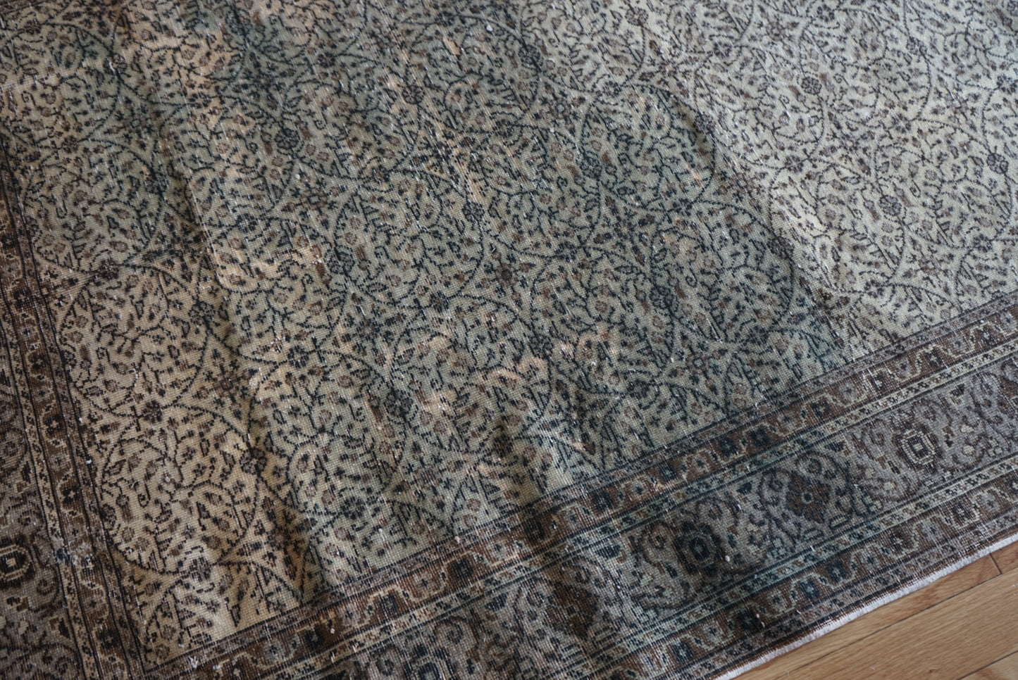 Türkiye Old Kayseri Beige , Brown Flower 1970年代 210 × 142 cm No.TR25388