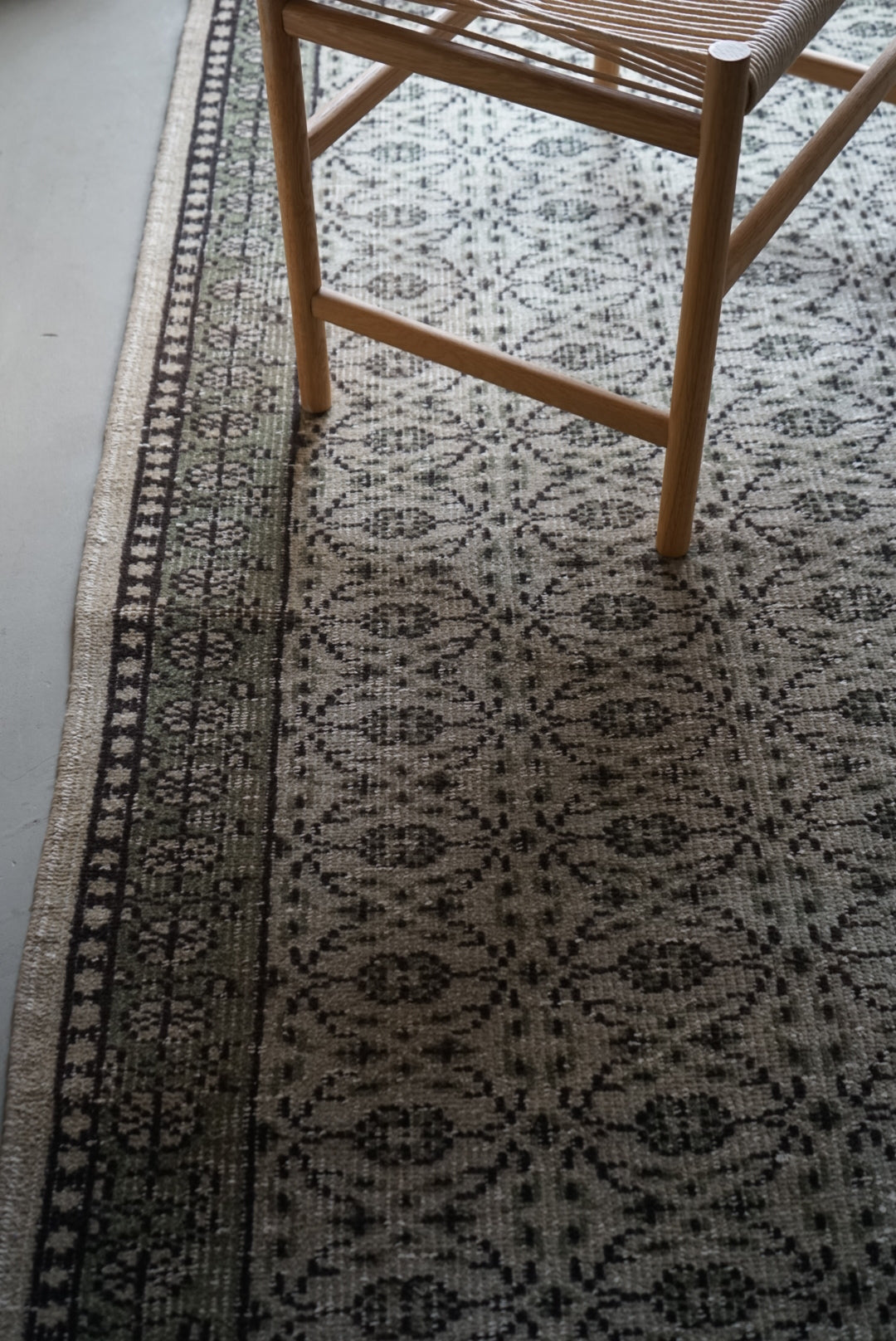 Türkiye Old Isparta Beige , Green 1970年代 219 × 127.5 cm No.TR25252