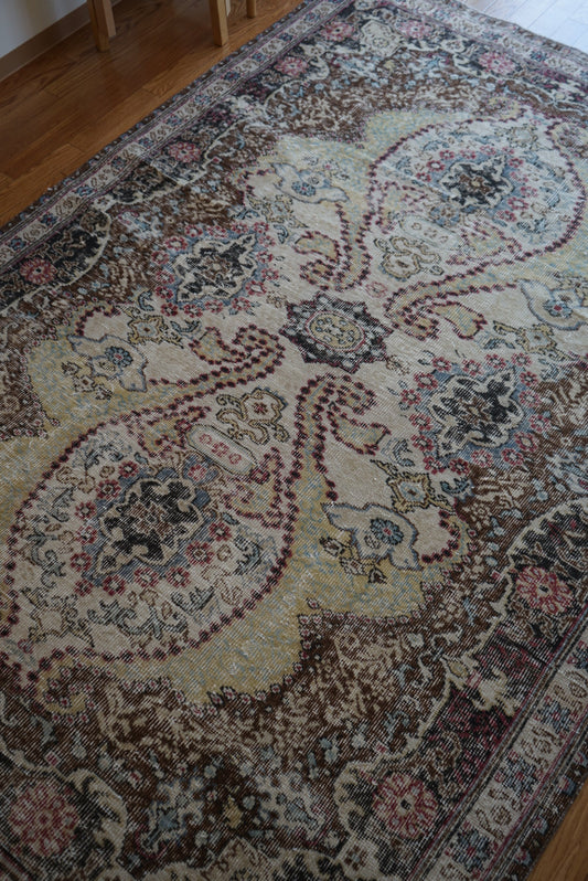 Türkiye Old Oushak Flower Medallion Black Butterfly 1970年代 263 × 176 cm No.TR25402