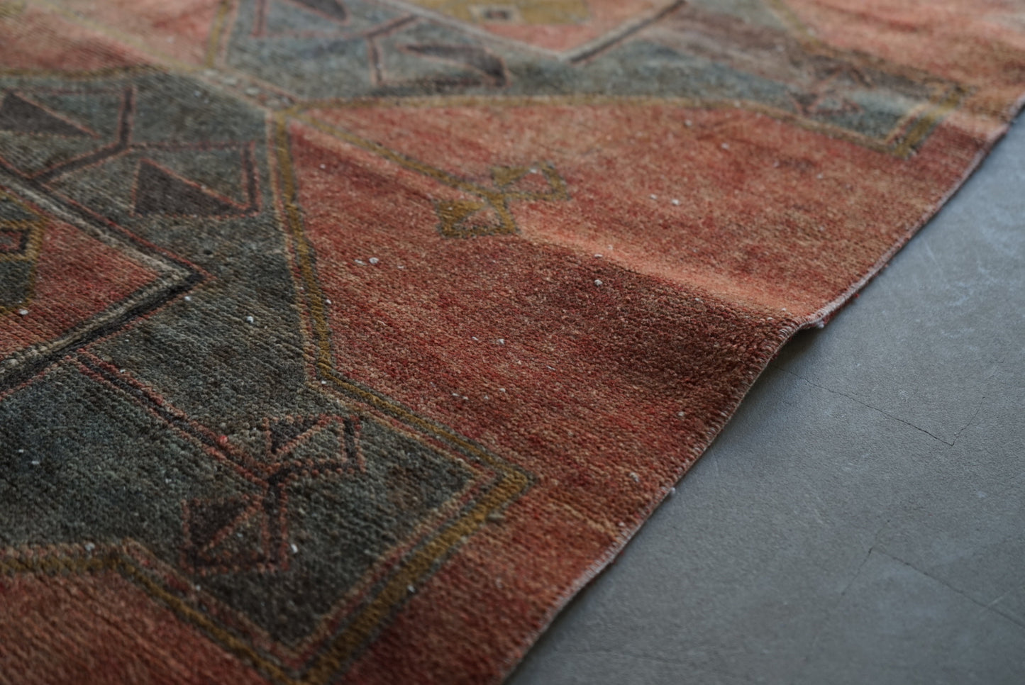 Türkiye Old Oushak Orange Small size 1970年代 137 × 91 cm No.TR25235