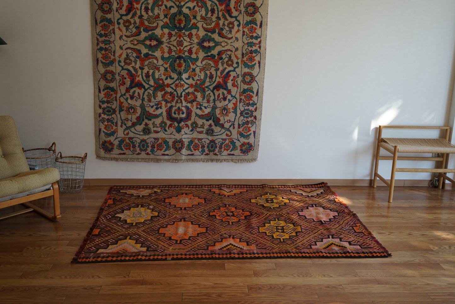 Türkiye Old Kilim Kars Tribal Design Purple 1970年代 180.5 × 135 cm No.TR25548 / 国内送料無料・羊毛手織りキリム