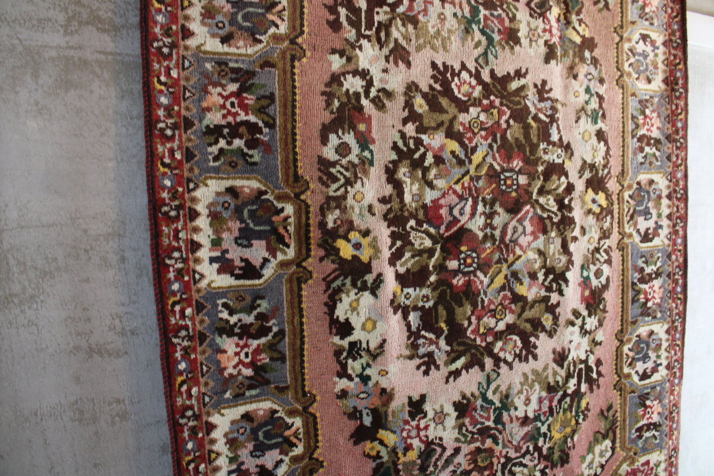 店頭販売 IRAN ANTIQUE BAKHTIARI 
FARADONBEH GOLPATO 1870年代 150 × 114 cm
