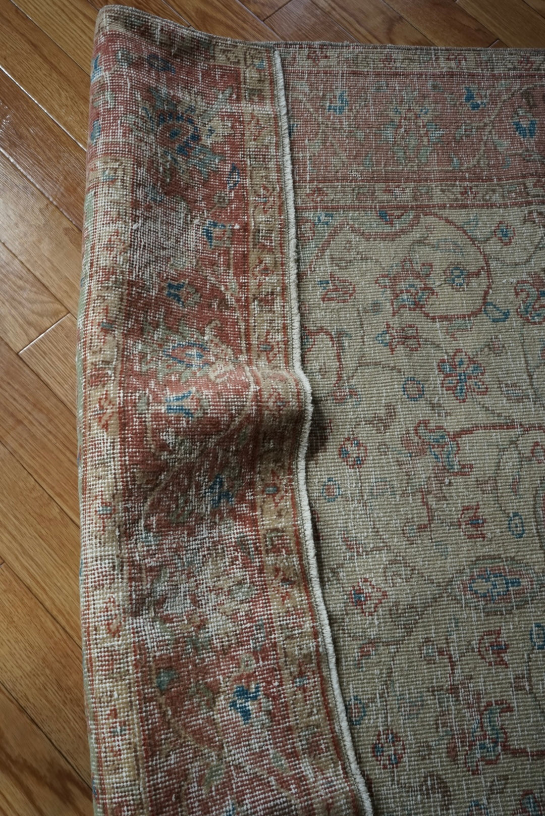Türkiye Old Isparta Beige , Red , Green Medallion 1960年代 244 × 142 cm No.TR25455