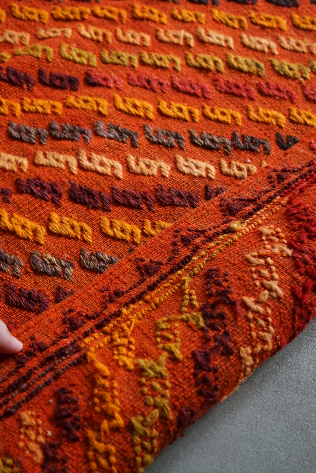 Türkiye Old Konya Jajim Orange 1960年代 121 × 109 cm No.TR25158