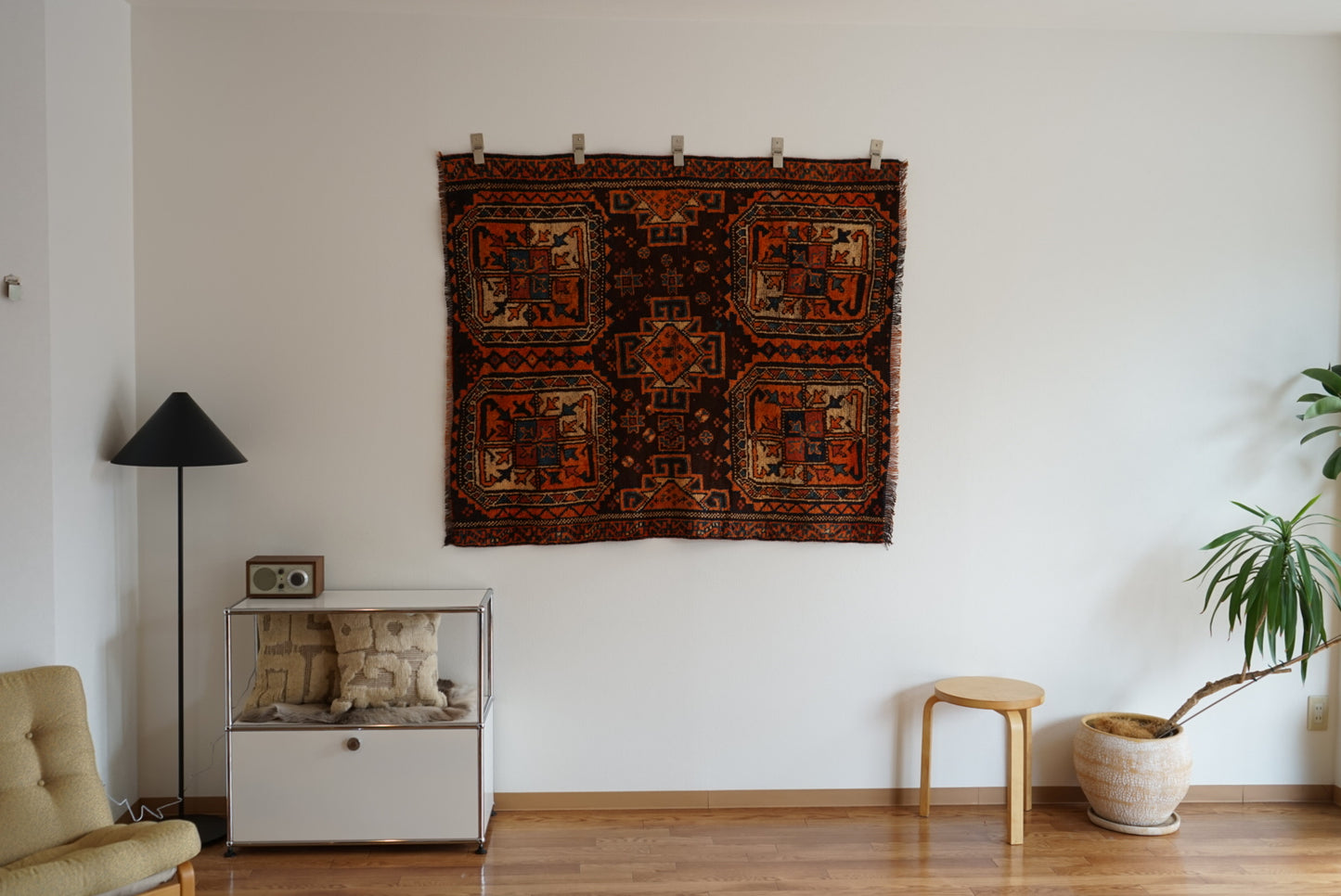店頭販売 Iran Antique Shiraz Lori 1860年代 142 × 123 cm