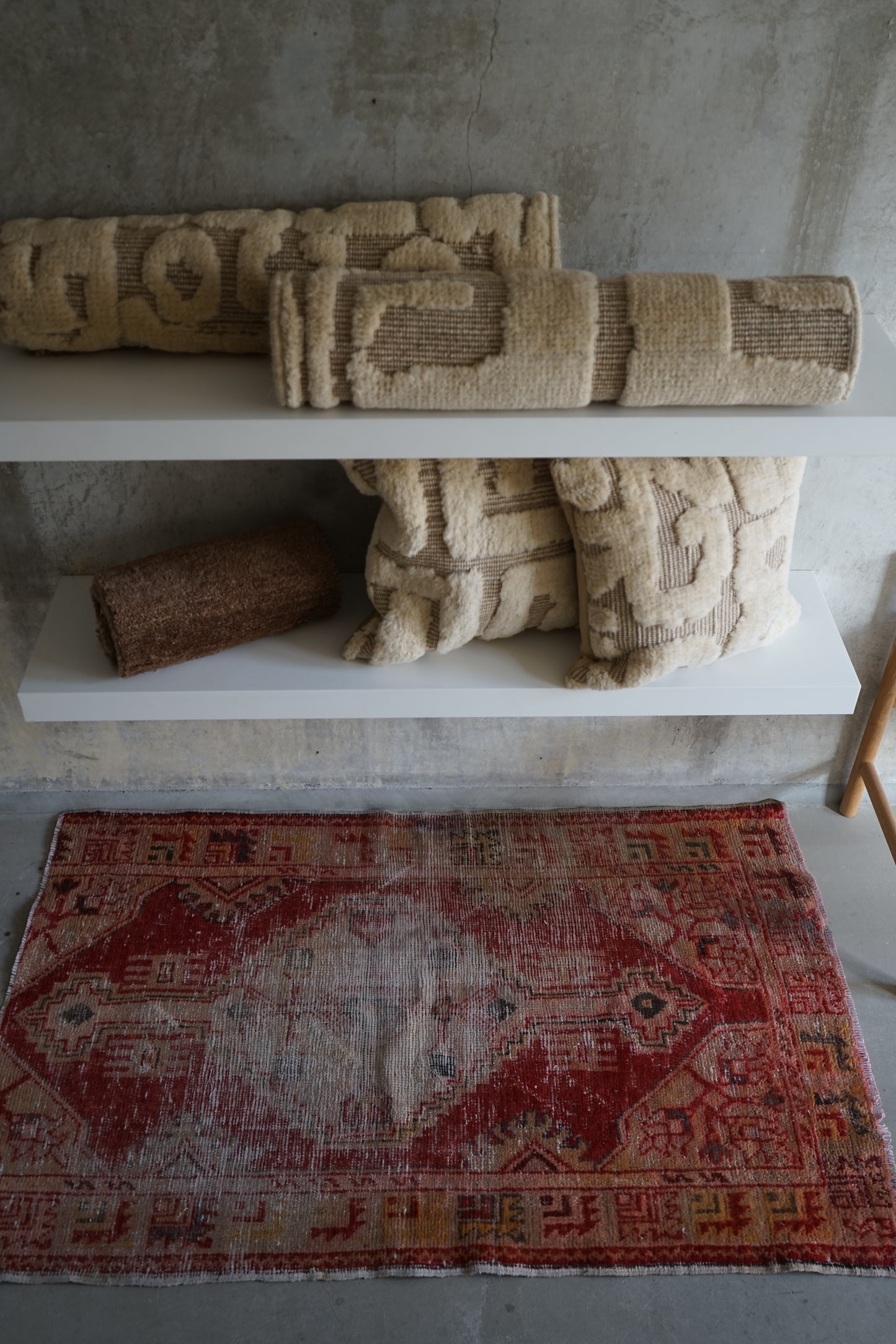 TURKEY VINTAGE SMALL RUG ANATORIA RED 114 × 94 cm No.TR25189