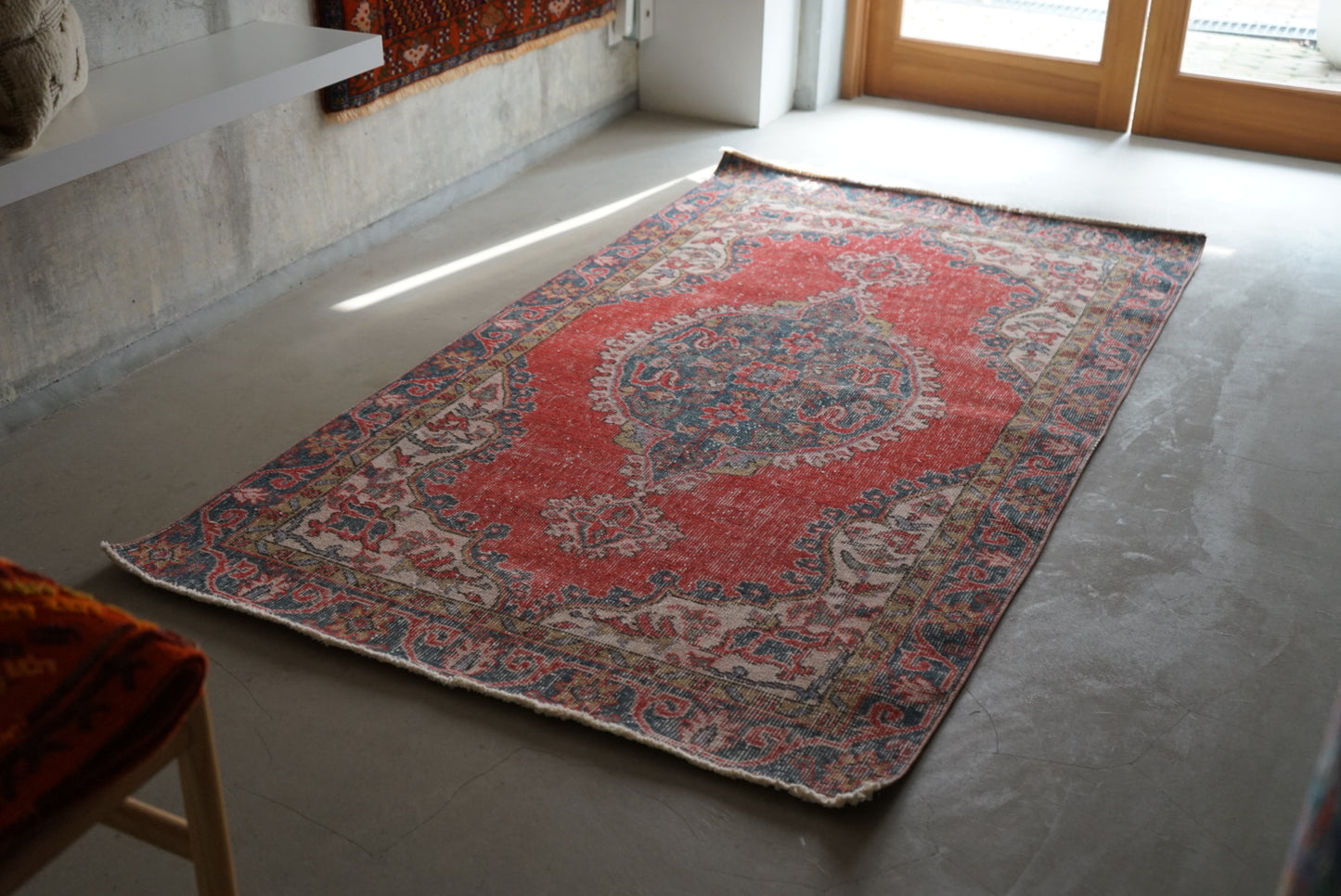 TURKEY OLD ISPARTA RED 1970年代 198 × 109 cm No.TR25143