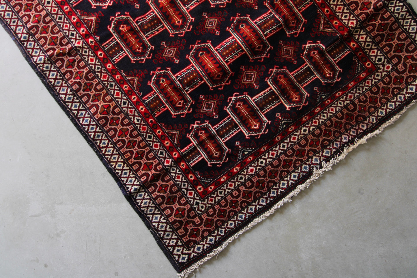 AFGHANISTAN VINTAGE BALUCH 1980年代 196.5 × 107.5 cm