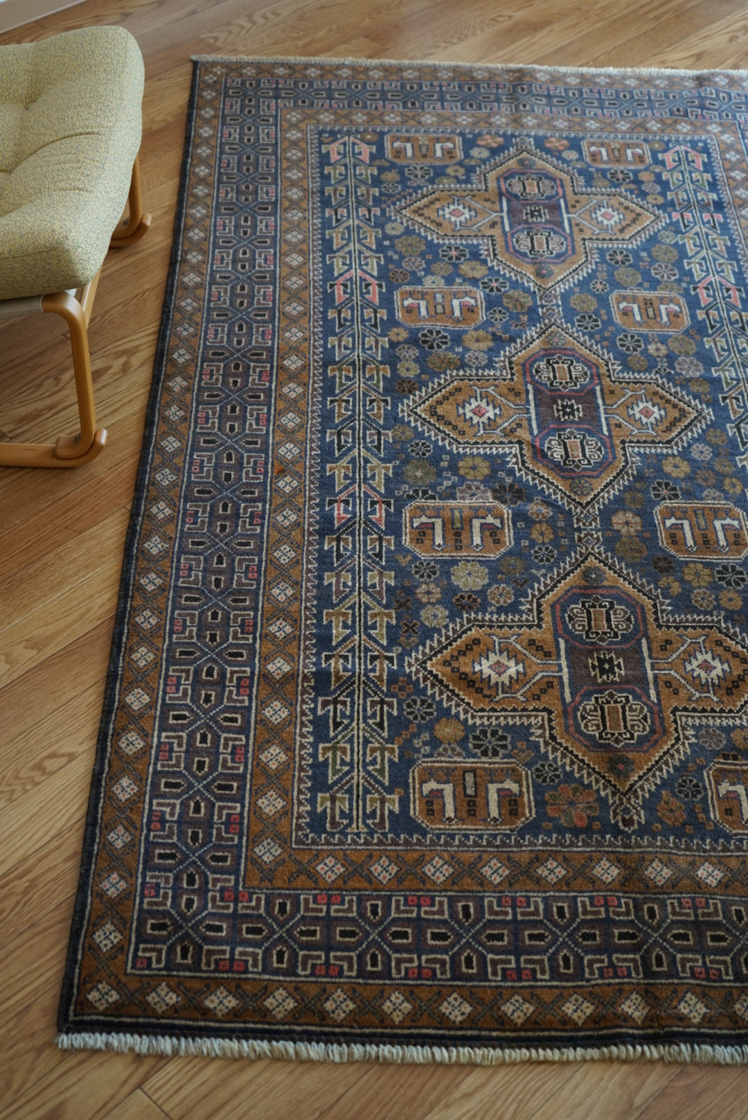 Afghanistan Old Baluch Adraskand Navy 1980年代 207 × 118 cm  No.AF2542 / 国内送料無料・羊毛手織り絨毯