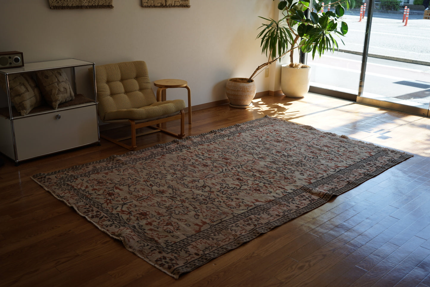 Türkiye Old Kayseri Olive , Beige Flower 1970年代 270 × 169 cm No.TR25389