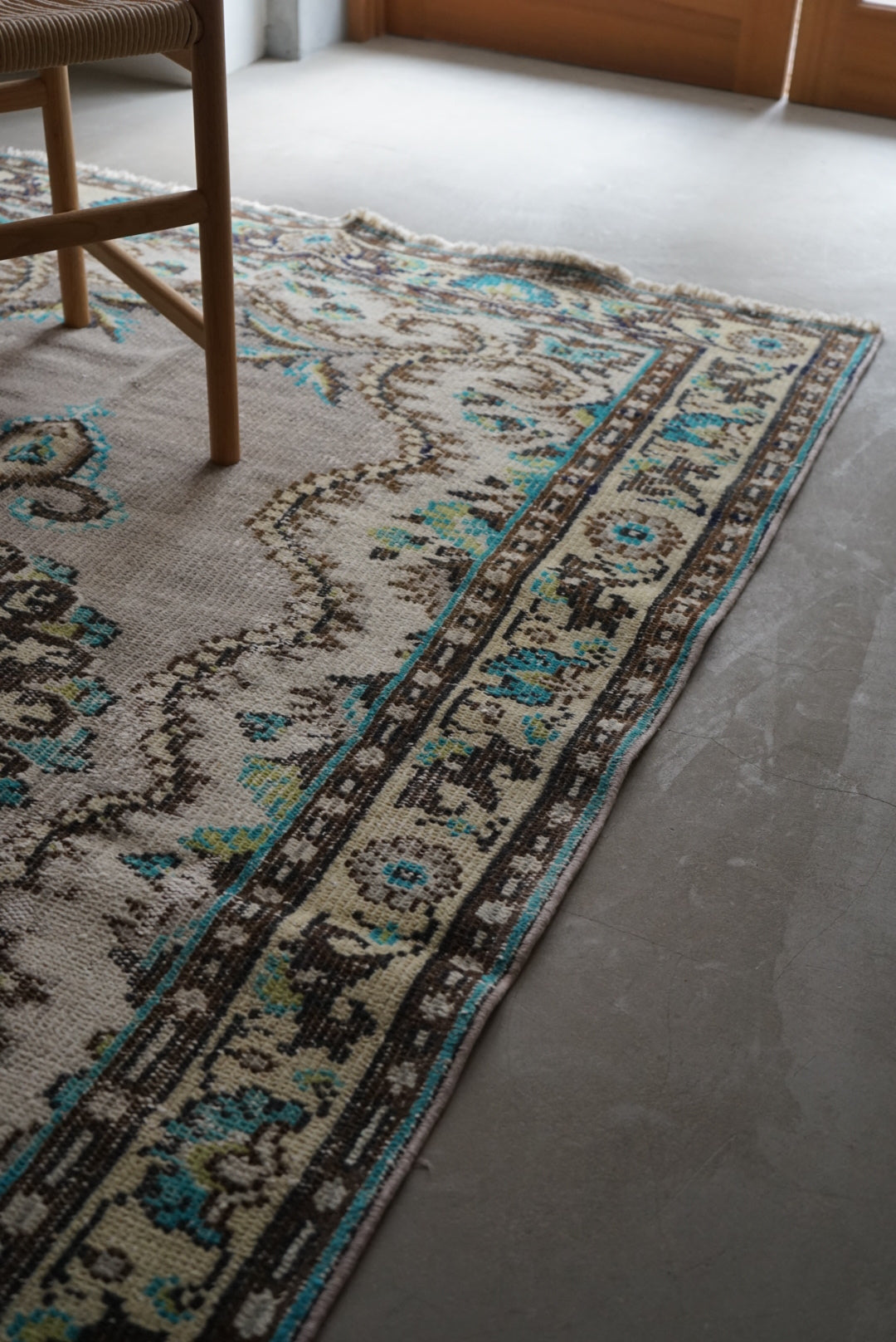 TURKEY OLD ISPARTA GREY 1970年代 223 × 136 cm No.TR25146