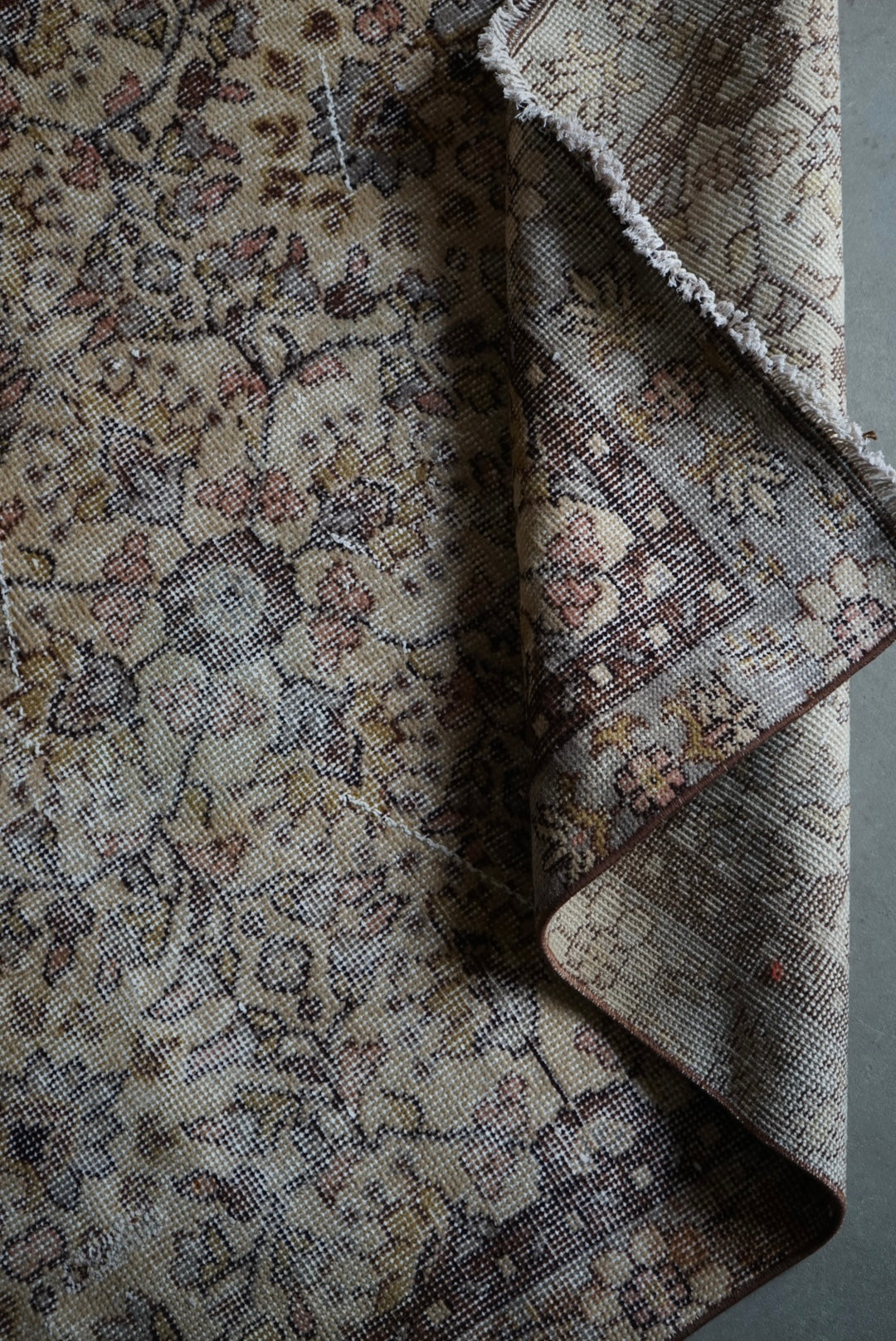 Türkiye Old Isparta Brown Floral 1970年代 204 × 107 cm No.TR25255