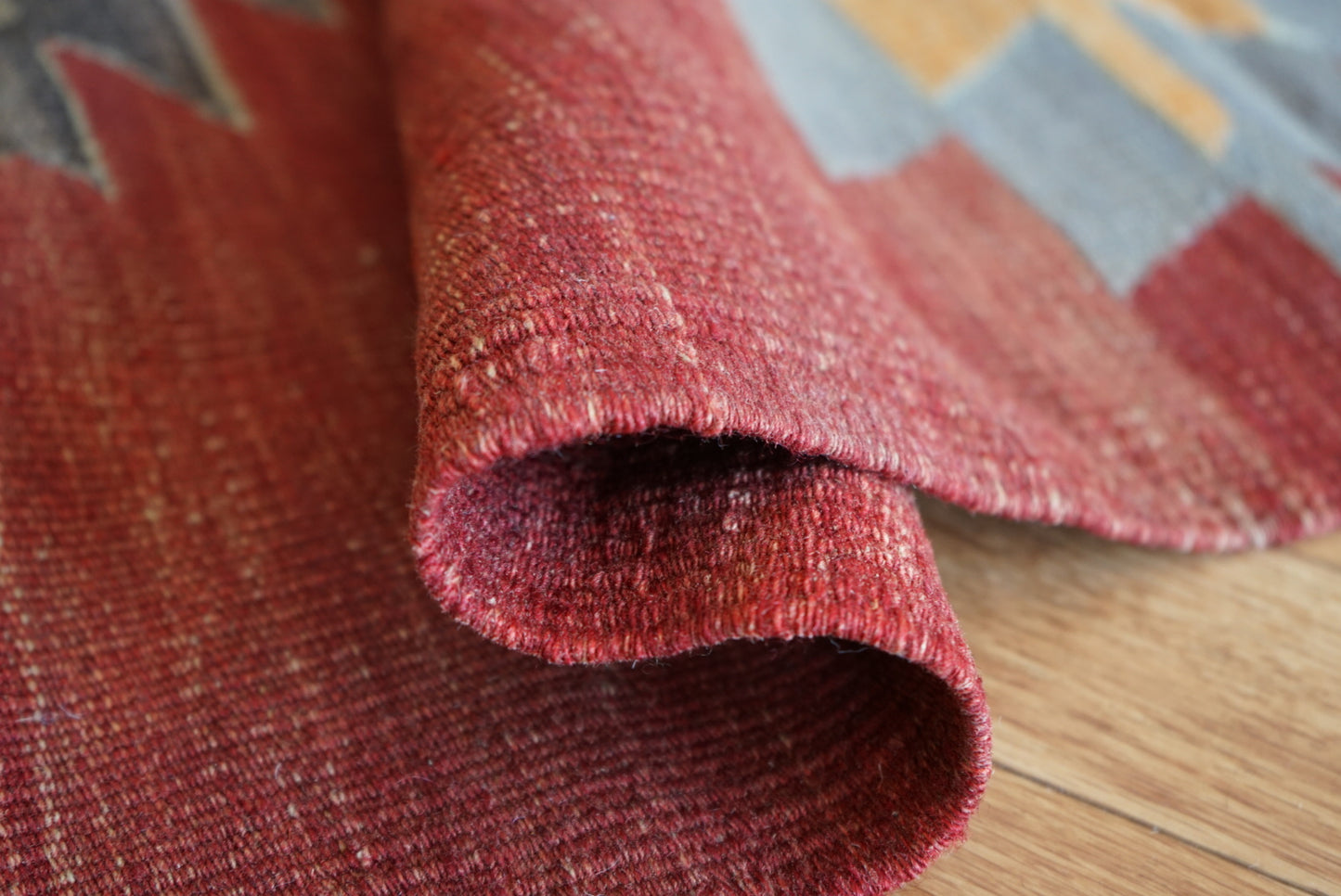 Türkiye Old Kilim Kars Earth Red Tribal Design 1970年代 251 × 137 cm No.TR25547 / 国内送料無料・羊毛手織りキリム