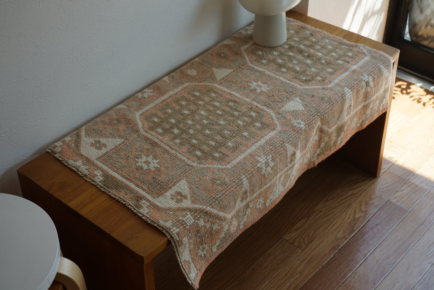 Türkiye Old Oushak Pale Orange 1970年代 85 × 70 cm No.TR25411