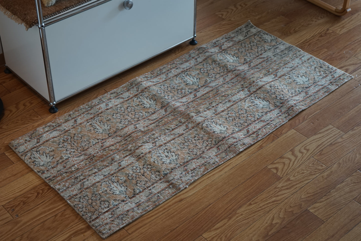 Türkiye Old Oushak Beige , Orange Patchwork Runner 1970年代 131 × 60 cm No.TR25422