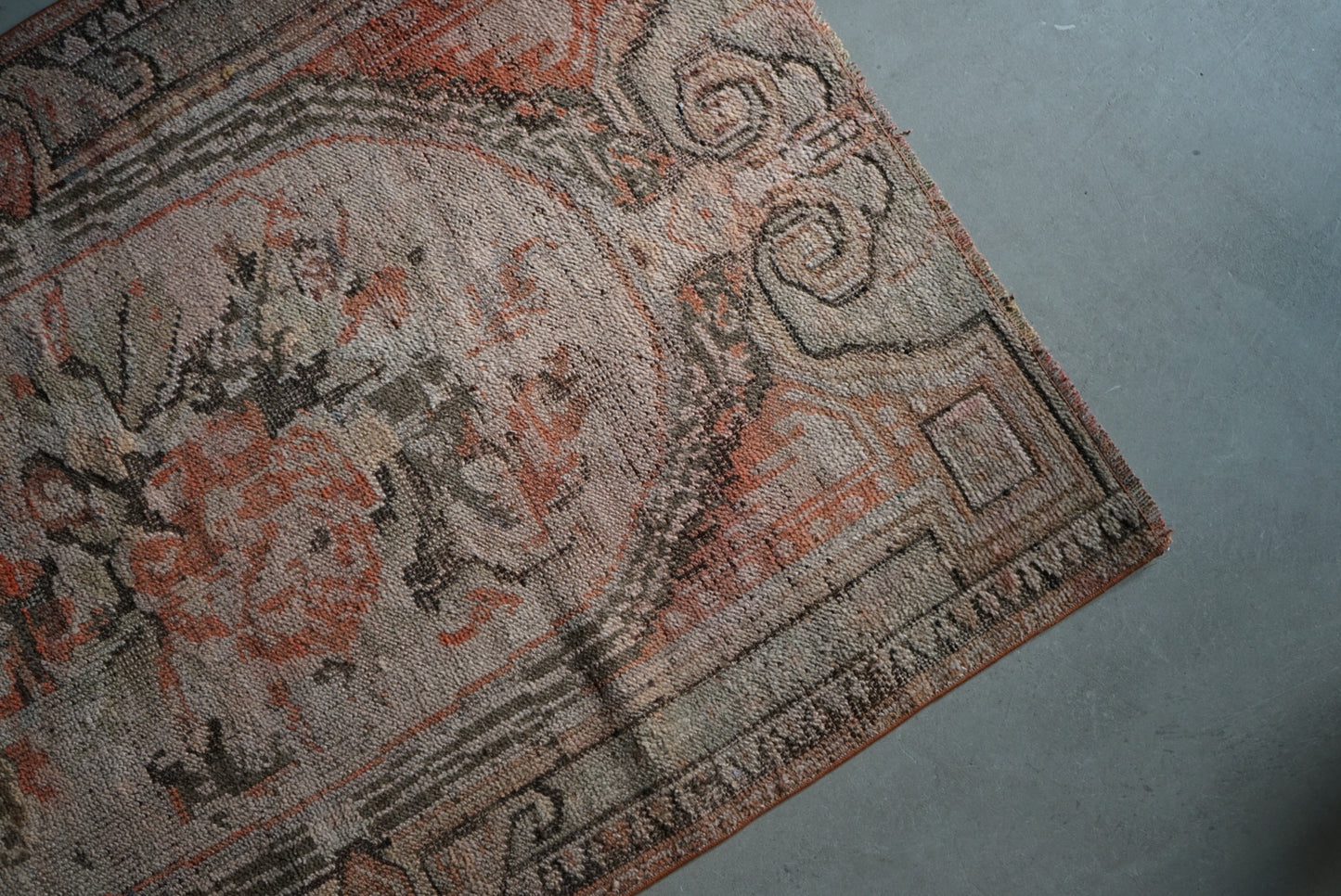 TURKEY OLD ISPARTA ROSE FLOWER 1950-1960年代 161 × 107.5 cm No.TR25129