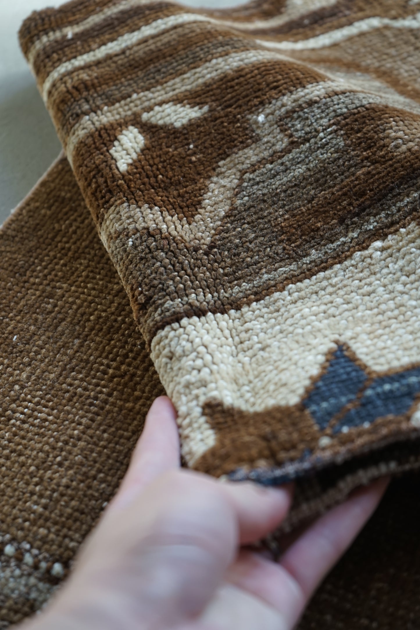 TURKEY OLD BROWN RUNNER SMALL SIZE 1970年代 130 × 43 cm No.TR25218