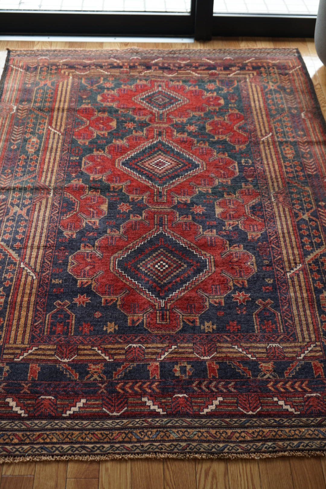Afghanistan Vintage Baluch Navy Tribal Design 1980年代 208 × 130 cm No.AF2525