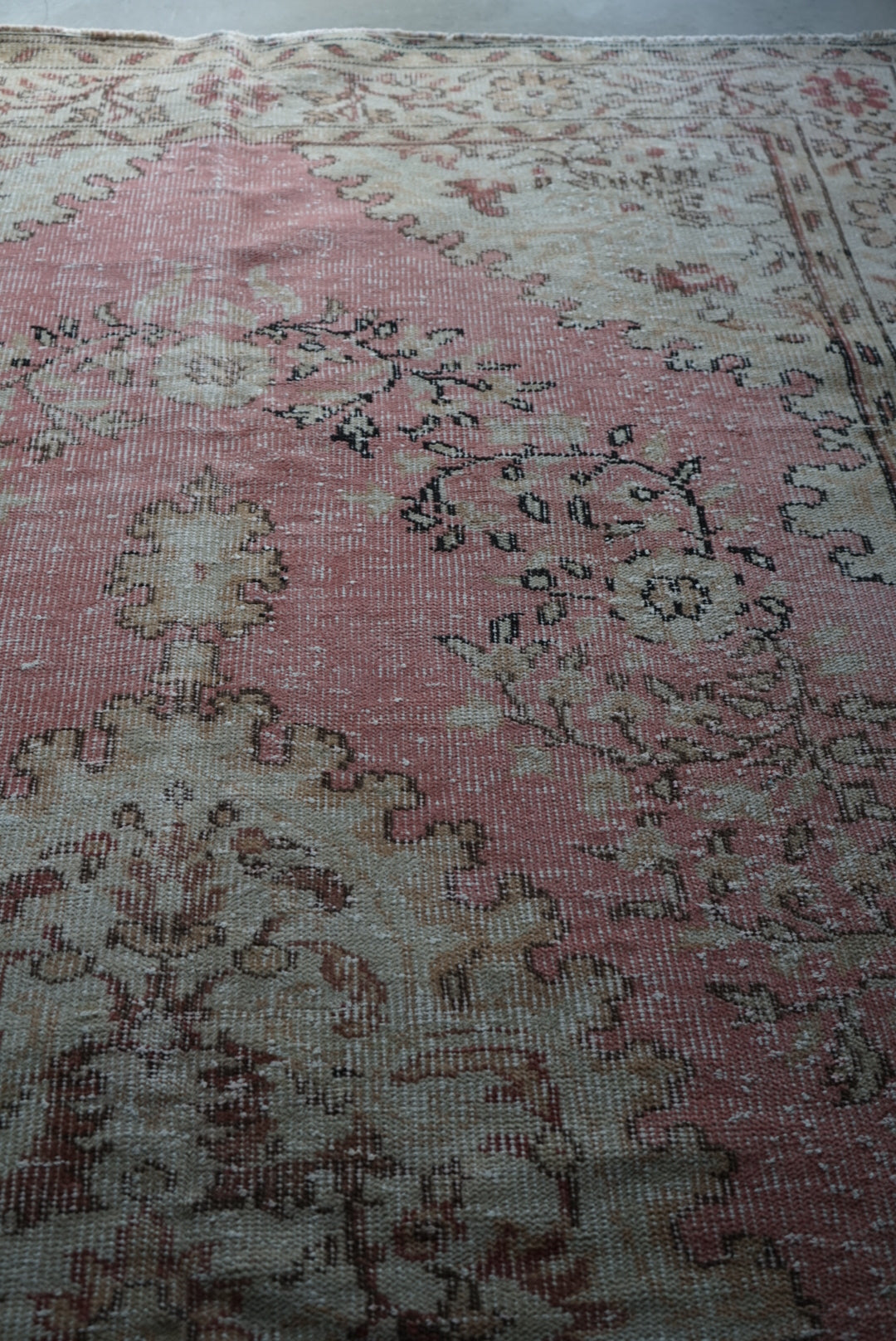 Türkiye Old Isparta Pink 1970年代 312 × 182 cm No.TR25266