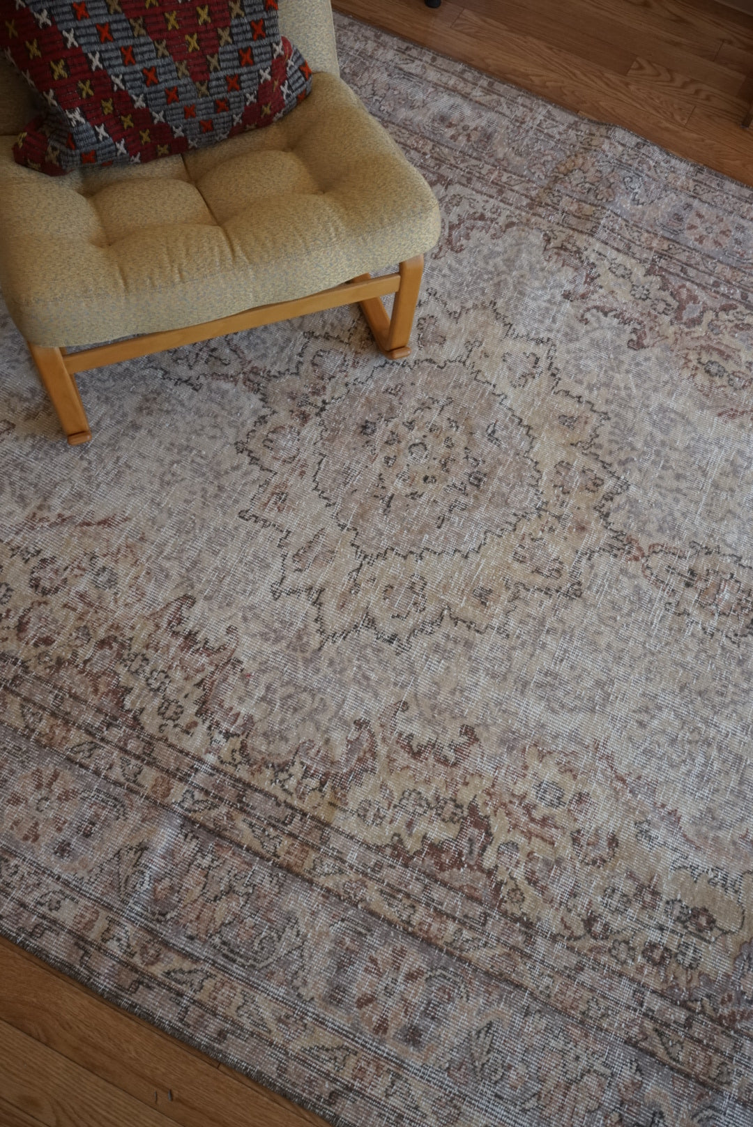 Türkiye Old Isparta Medallion Beige , Glay 1960年代 284 × 183.5 cm No.TR25476
