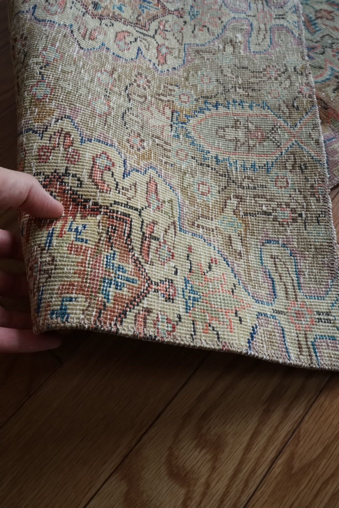 Türkiye Old Oushak Beige Flower 1970年代 71.5 × 42.5 cm No.TR25500 / 国内送料無料