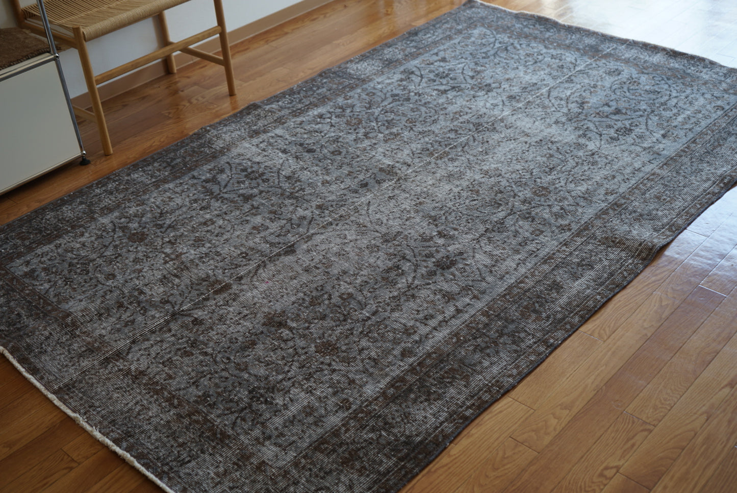 Türkiye Old Isparta Gray , Brown Overdye 1960年代 259 × 162.5 cm No.TR25403