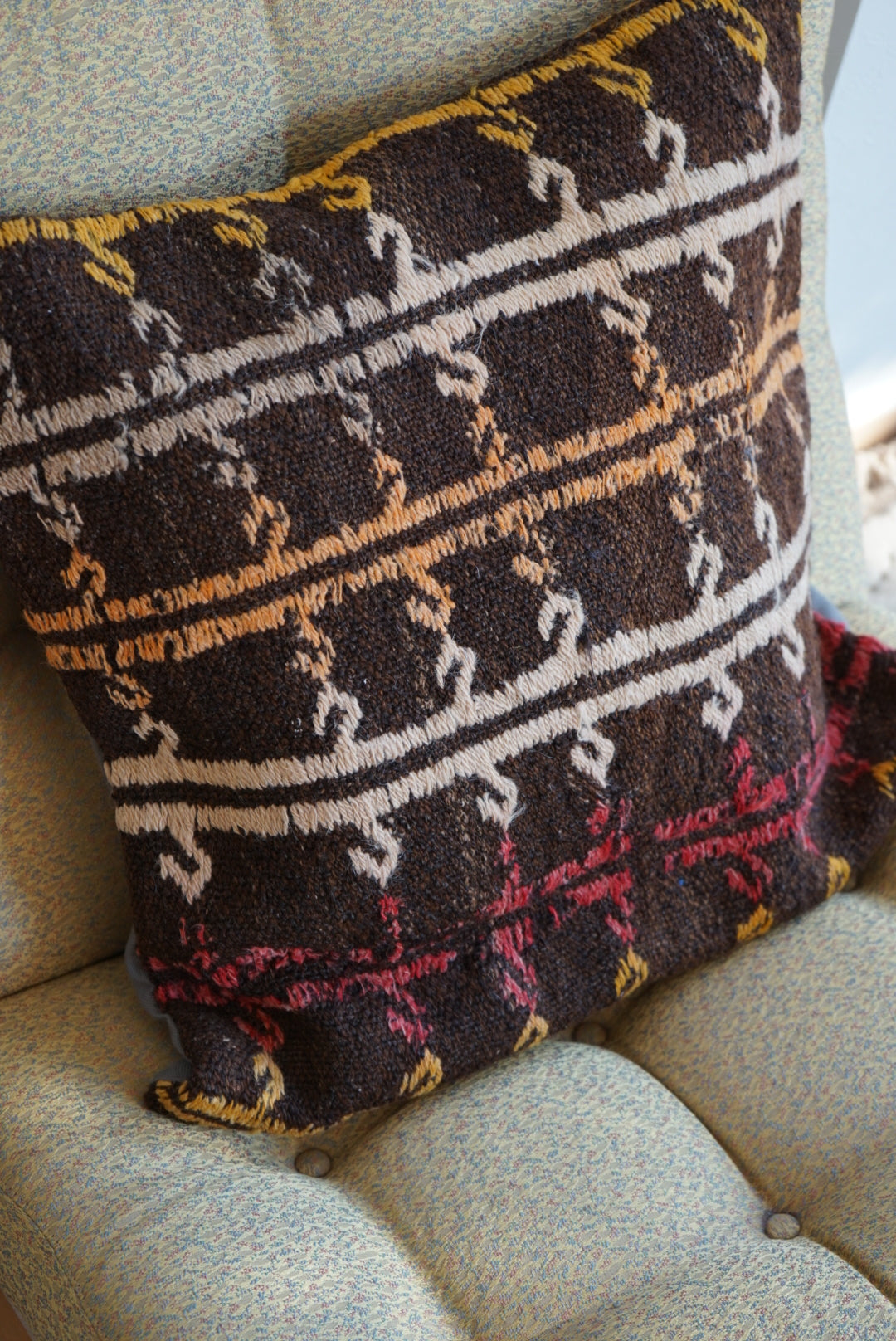 Türkiye Old Kilim Cushion Cover Brown Tribal Design 50 × 50 cm No.TR25555 / 送料無料・羊毛手織りキリム
