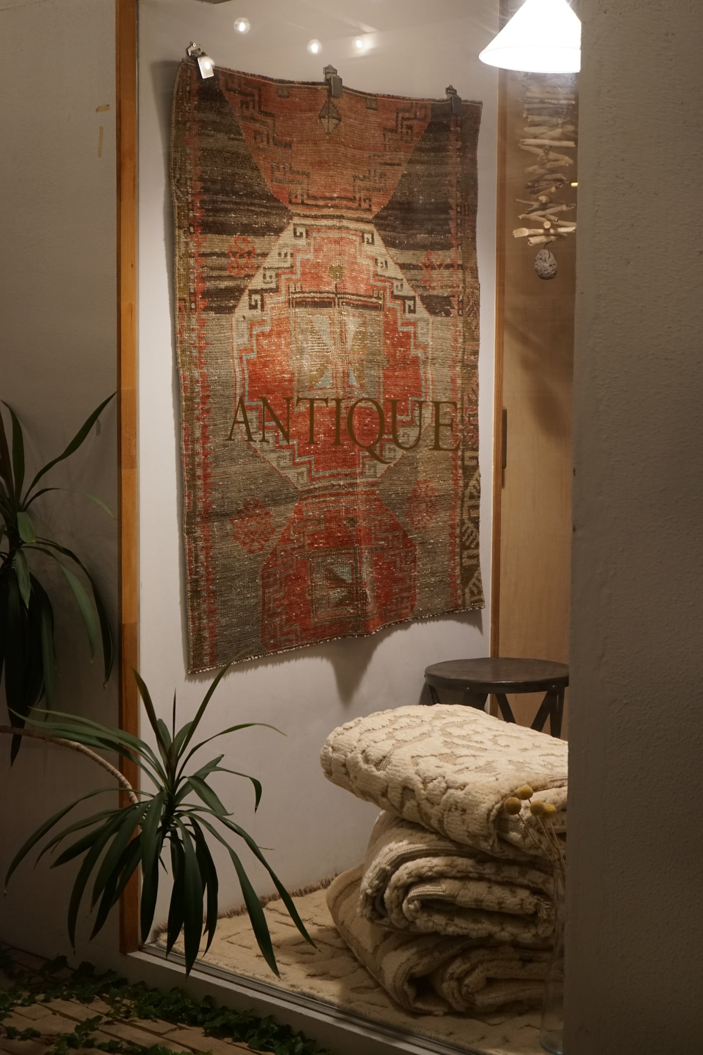 TURKEY VINTAGE SMALL RUG ANATORIA 114 × 94 cm No.TR25186