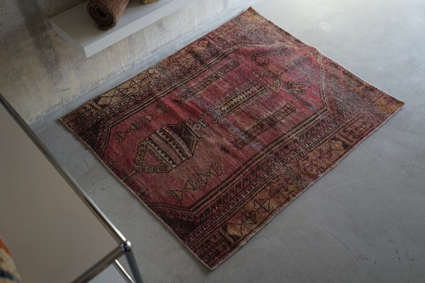 TURKEY OLD SHABBY PURPLE SMALL SIZE 1970年代 126 × 105 cm No.TR25216