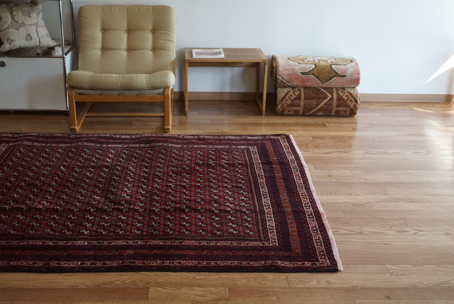 店頭販売 Afghanistan Old Turkmen Mauri Gul 1980年代 190 × 147 cm  No.AF2538 / 国内送料無料・羊毛手織り絨毯