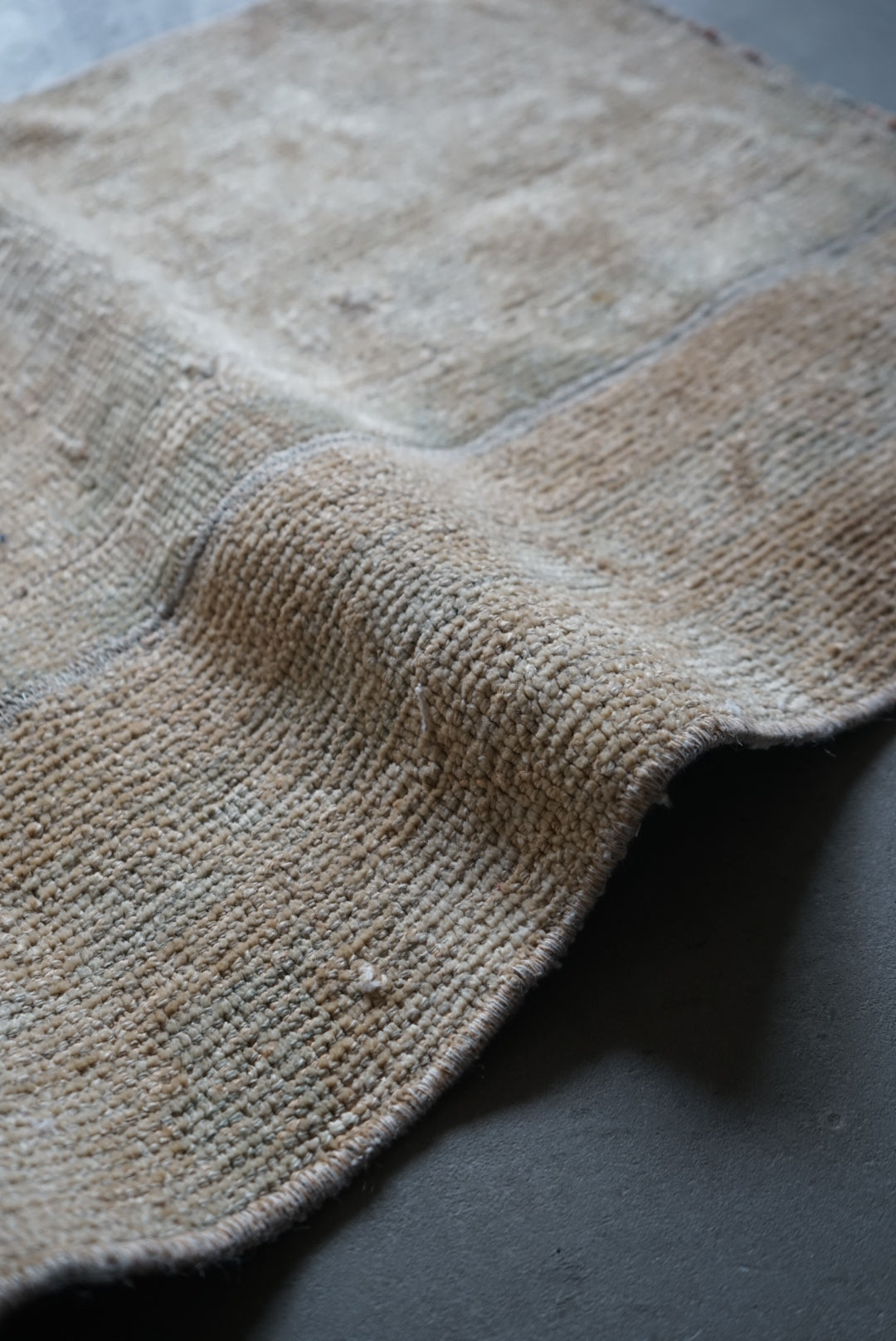 Türkiye Old Oushak Beige Blue Small size 1970年代 85 × 53 cm No.TR25246