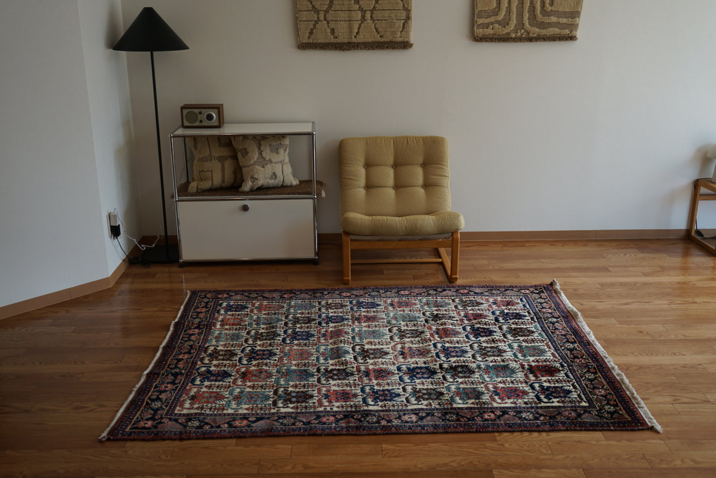 店頭販売 Iran Antique Afshar Pistachios 1860年代 183 × 135 cm