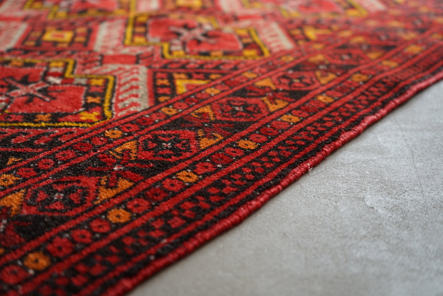 AFGHANISTAN VINTAGE TURKMEN 1980年代 130.5×75 cm