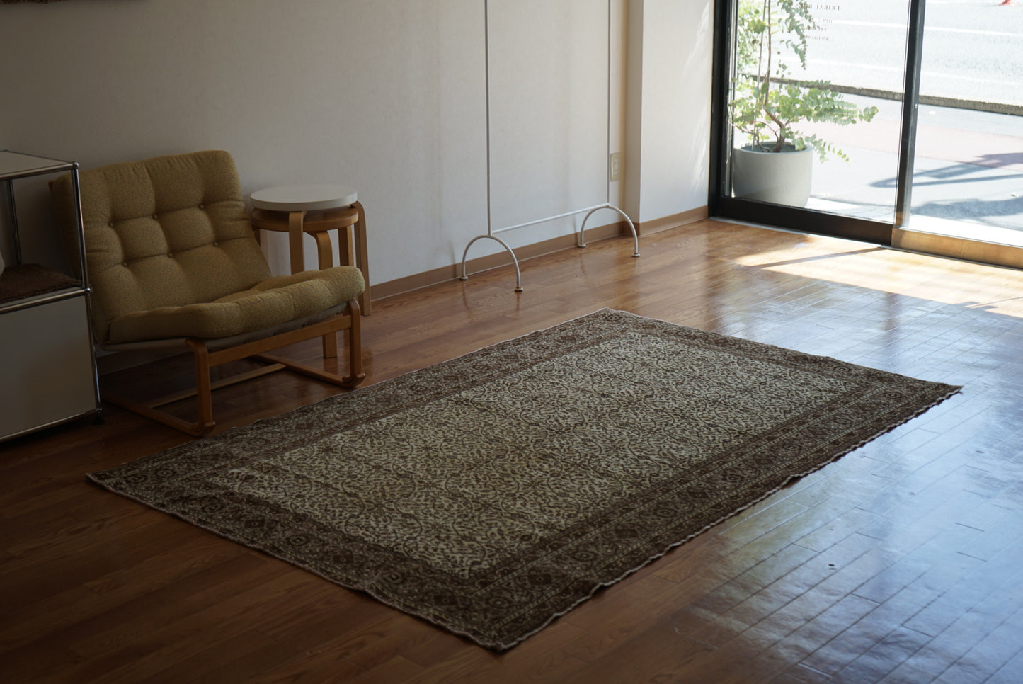 Türkiye Old Kayseri Beige , Brown Flower 1970年代 210 × 142 cm No.TR25388